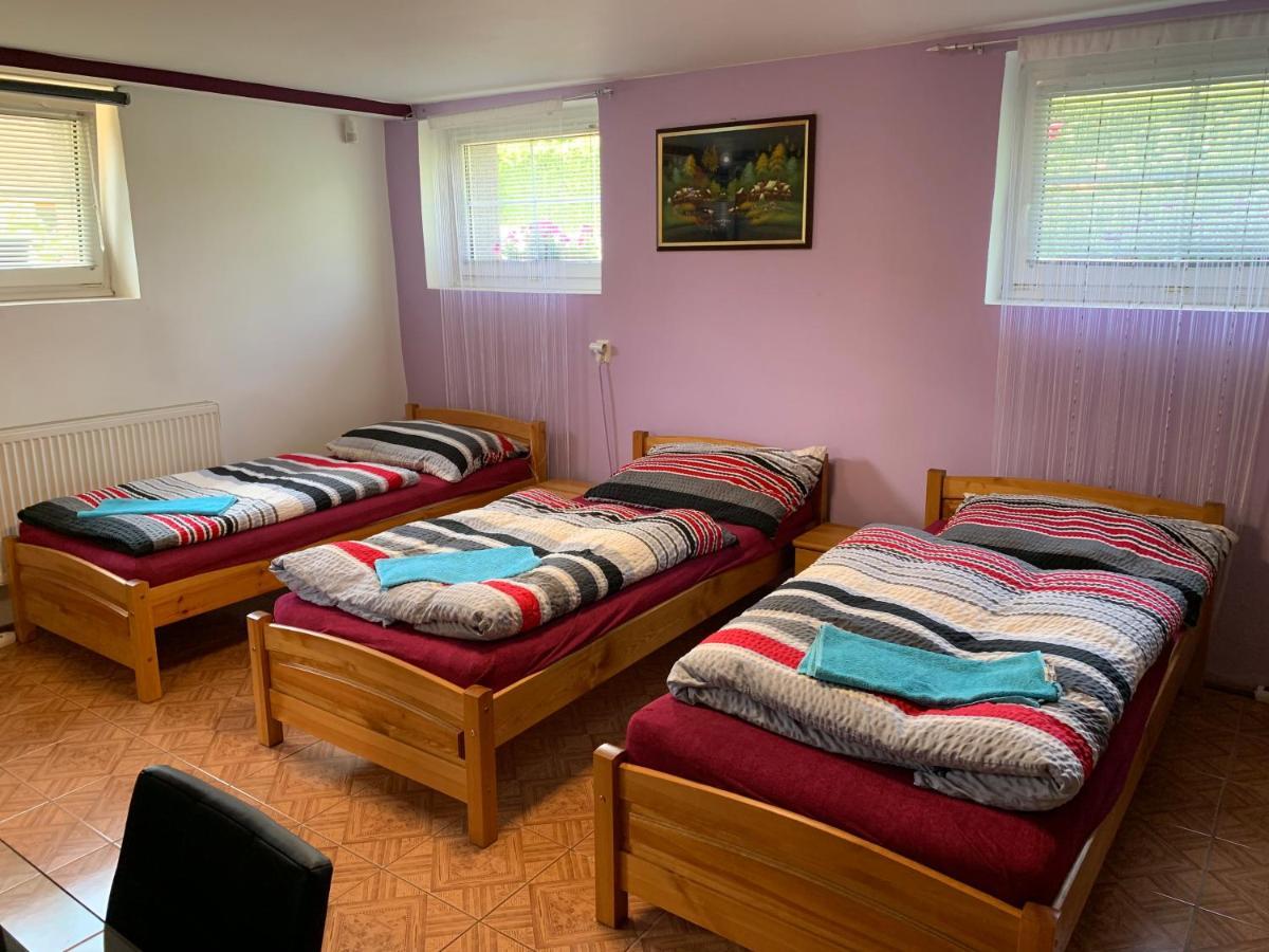 Pension Milada Klecany Екстериор снимка